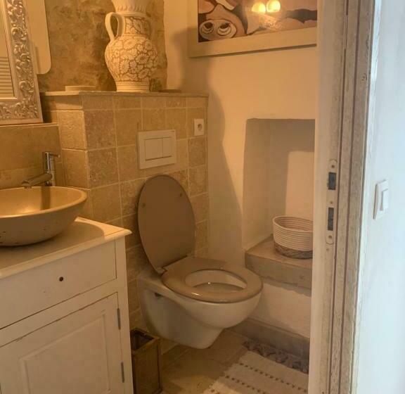 مبيت وإفطار Le Mas Des Roses 1884