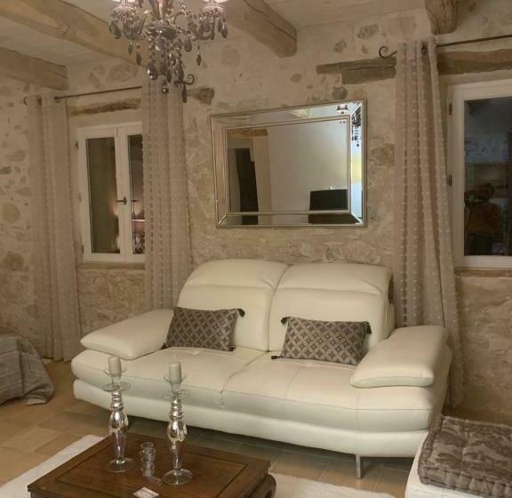 مبيت وإفطار Le Mas Des Roses 1884