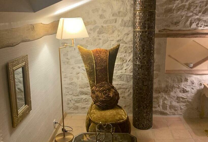 مبيت وإفطار Le Mas Des Roses 1884