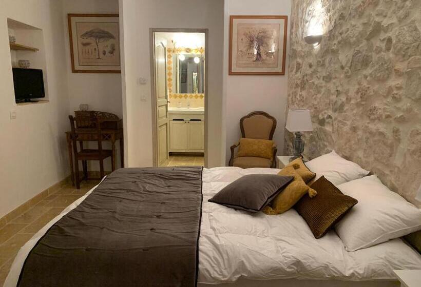 مبيت وإفطار Le Mas Des Roses 1884