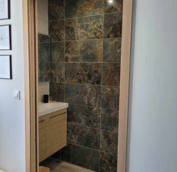 مبيت وإفطار Les Prairies De L Encrême