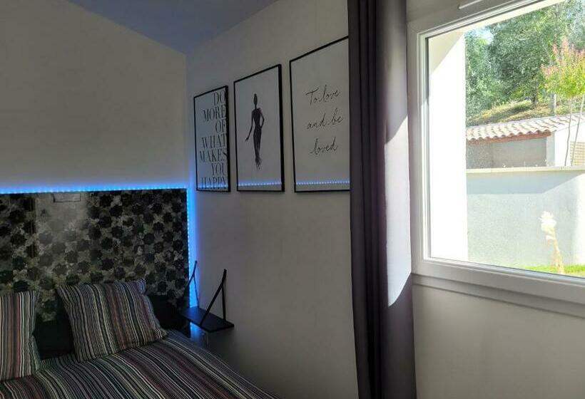 مبيت وإفطار Les Prairies De L Encrême