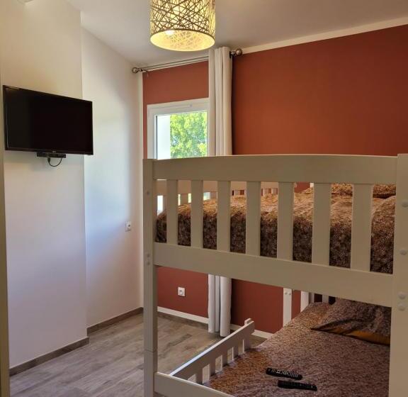 مبيت وإفطار Les Prairies De L Encrême