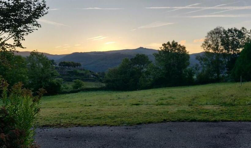 مبيت وإفطار Maison D Hôtes La Grange