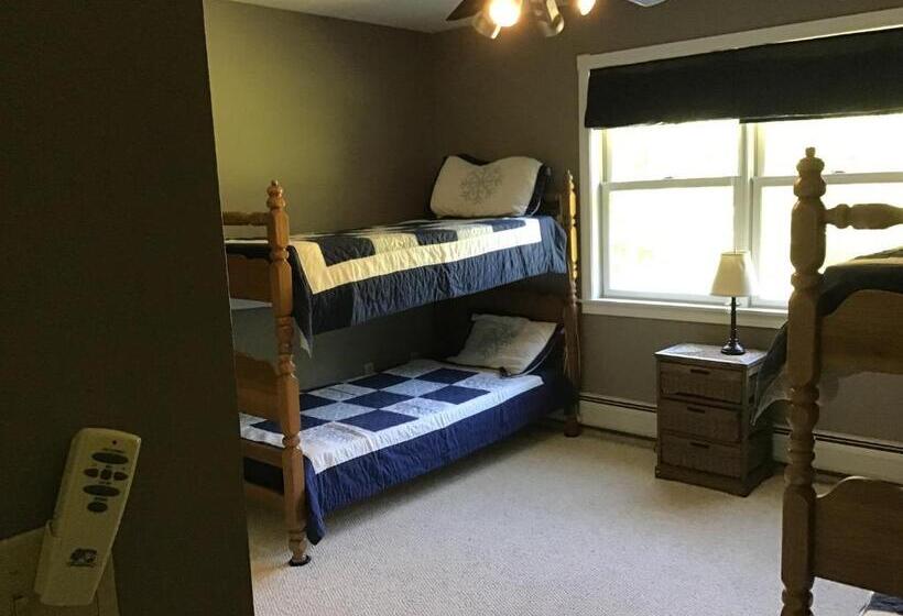 تختخواب و صبحانه Welcome Hikers, Bikers, Boaters N Trailers Etc Plenty Of Private Parking