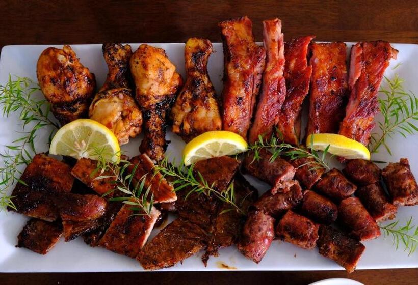 住宿加早餐  Selina Airport Lodge #emzini