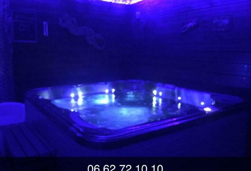 住宿加早餐  Jacuzzi Privé Chambre Et Table D Hotes
