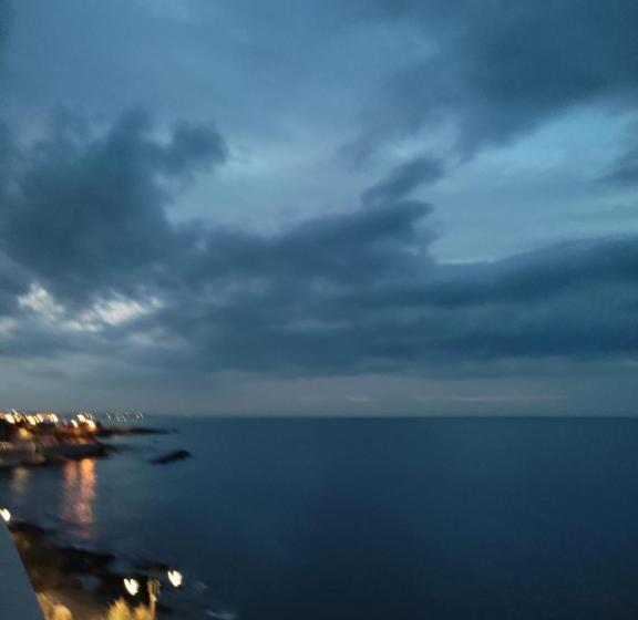 تختخواب و صبحانه Vento Di Bolina