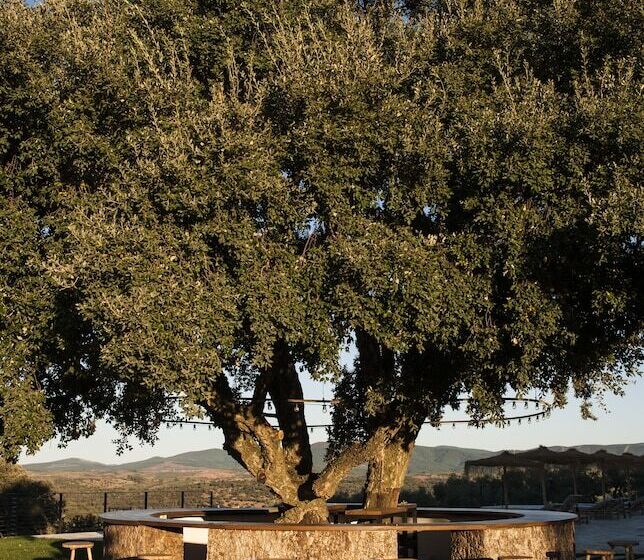 هتل Hábitat Cigüeña Negra