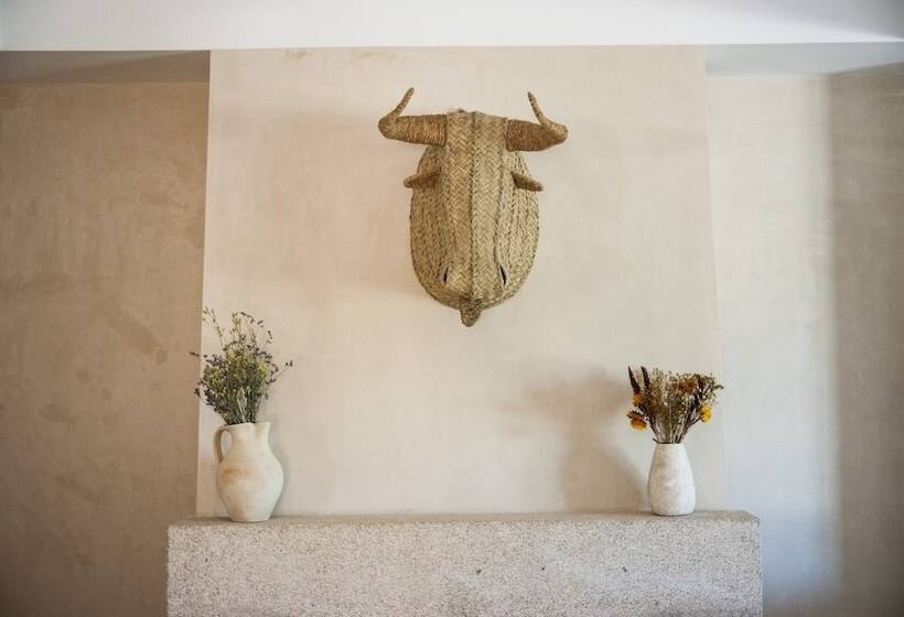 هتل Hábitat Cigüeña Negra