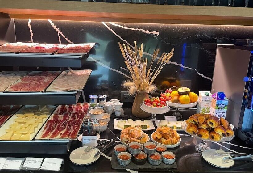 هتل Hábitat Cigüeña Negra