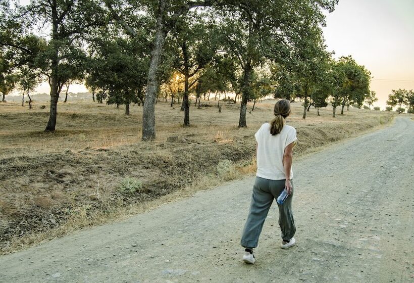 هتل Hábitat Cigüeña Negra