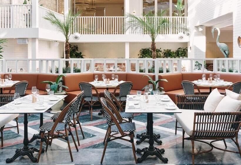 ホテル Intercontinental Sorrento Mornington Peninsula