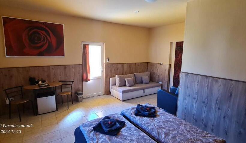 Пансион Panzio A Mi Paradicsomunk