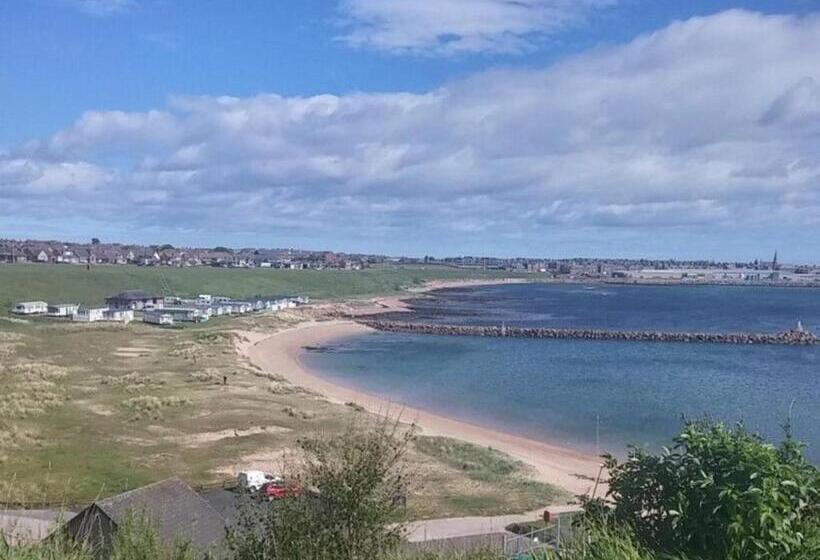 פנסיון Aspen Guest House