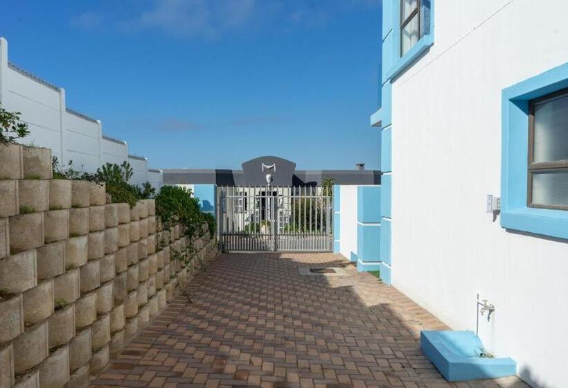 بنسيون Blue Star Villa