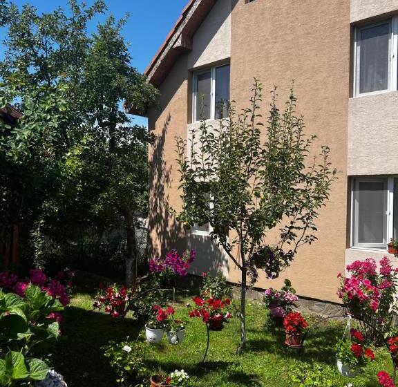 بنسيون Casa Lidia