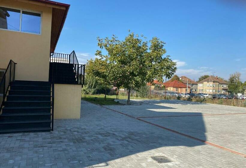 بنسيون Casa Sofia