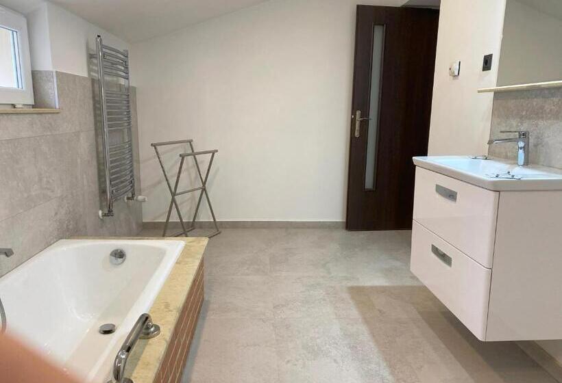 بنسيون Casa Sofia