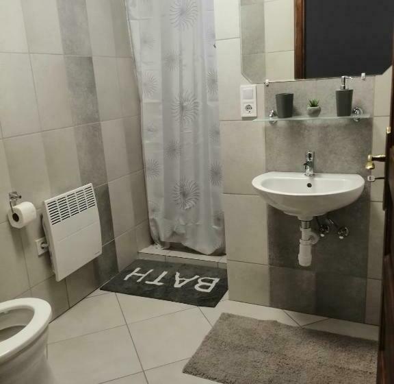 ペンション Cinege Vendégház