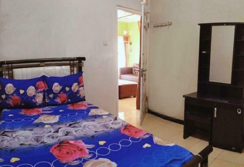 פנסיון Guest House Dissa