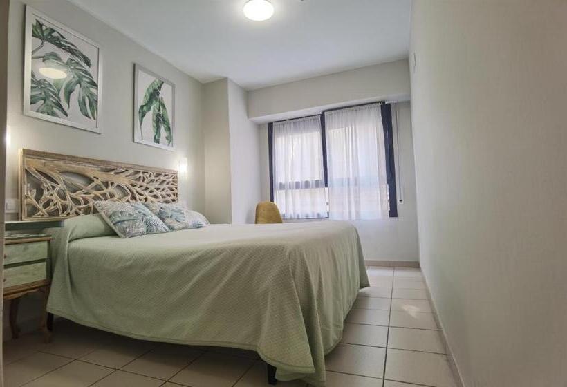 پانسیون Hostal Rigau