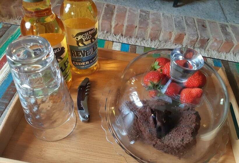 بنسيون Huberts