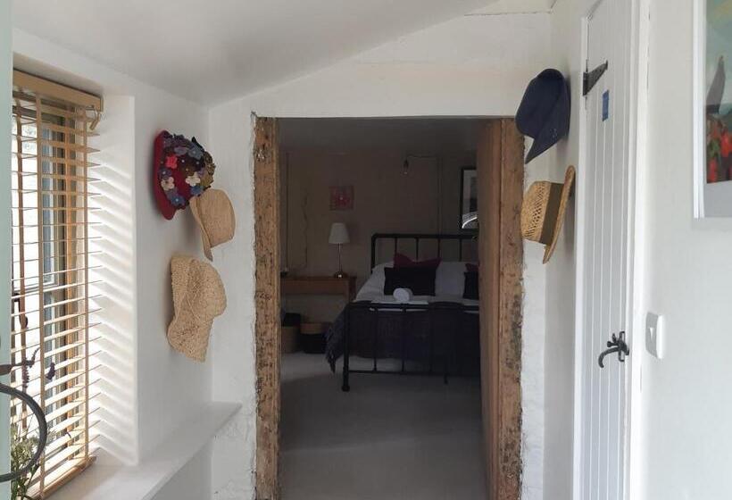 بنسيون Huberts