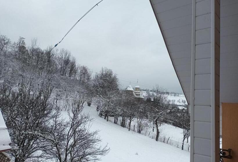 פנסיון La Miruna