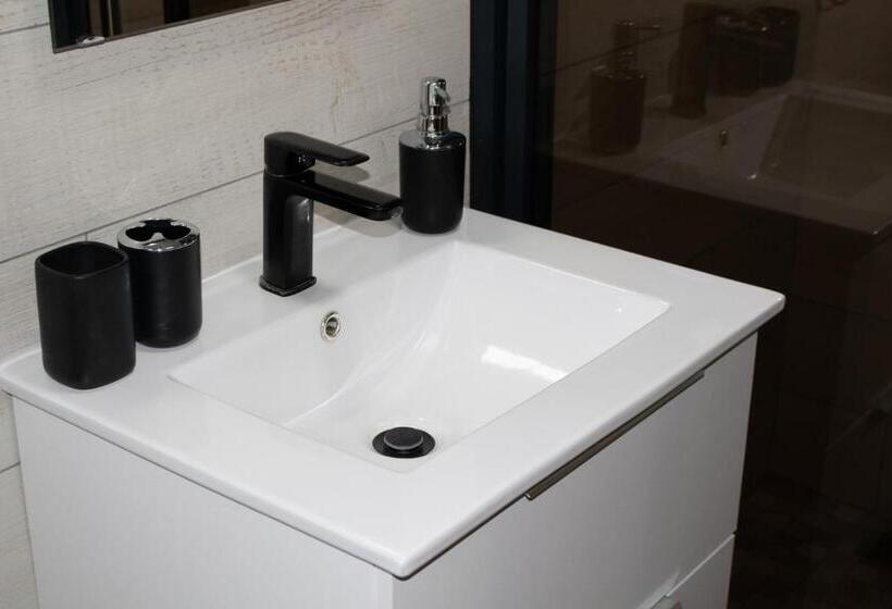 بنسيون Locust Retreat Immaculate 2bedroom Cottage