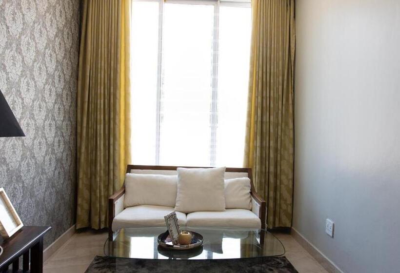 膳宿费 The Houghton Villa