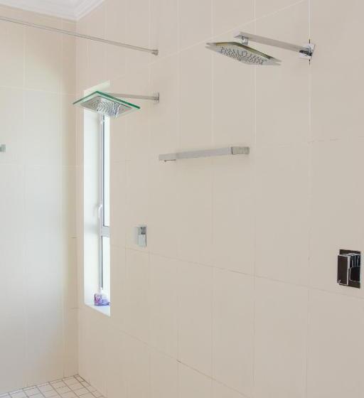 膳宿费 The Houghton Villa