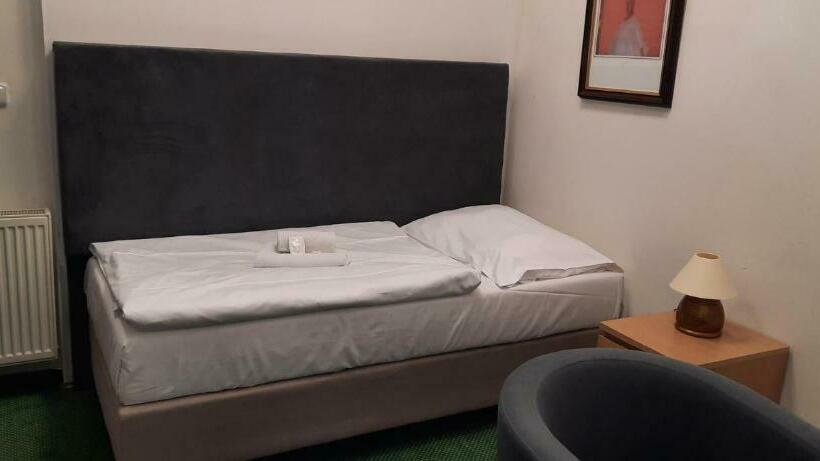 پانسیون The Z Accommodation