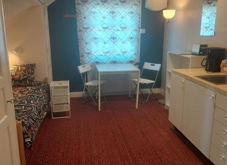 הוסטל Knihsgården