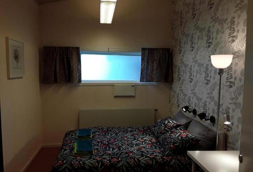 הוסטל Knihsgården