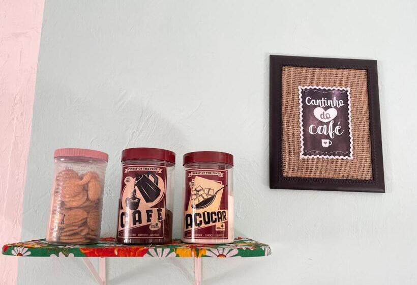 Общежитие Pousada São Jorge Sinta Se Em Casa 1 Minuto A Pé Da Praia Localizada Na Principal Av Da Praia Café D