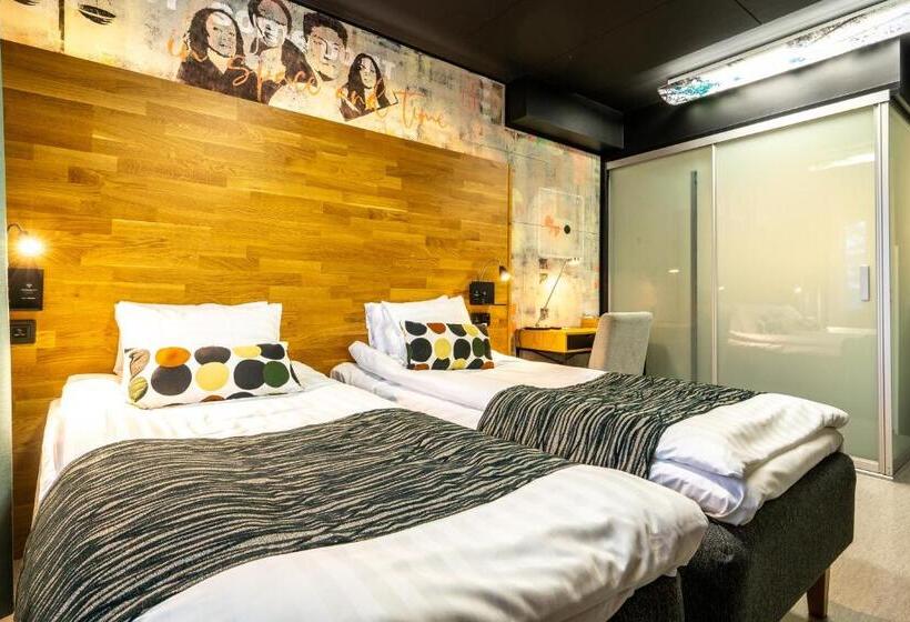 فندق صغير Time Rooms Sairaala Novan Vieressä