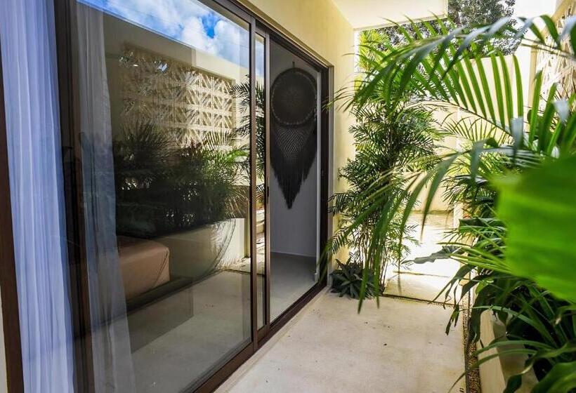 Apartment And Penthouse Blue Luxury Kukulkan Tulum