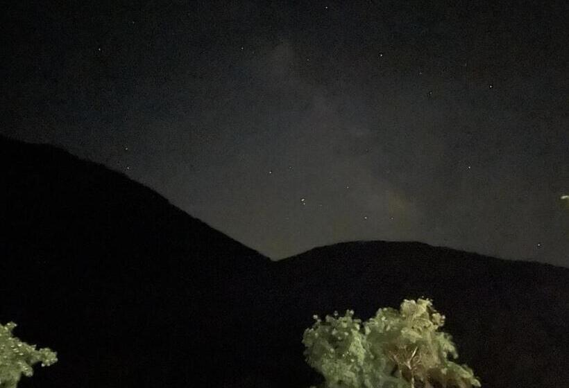 مبيت وإفطار Casale Nella Valle