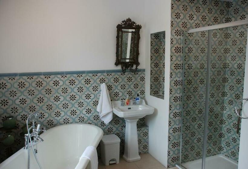 住宿加早餐  Claregalway Castle