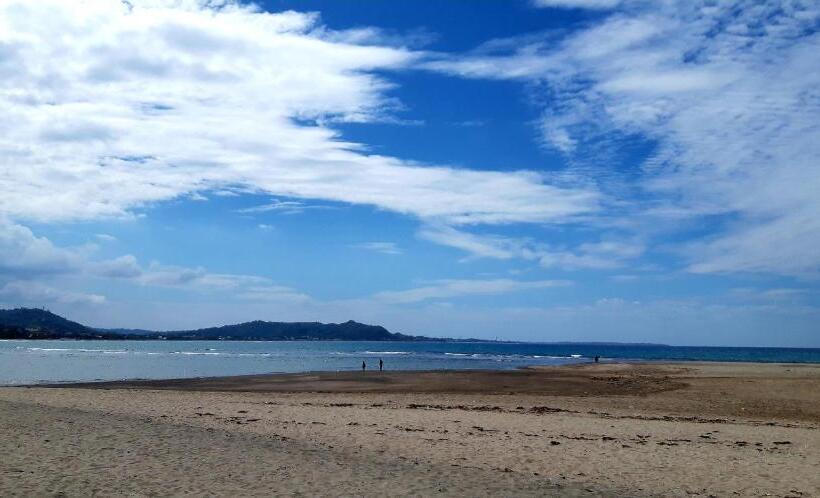 تختخواب و صبحانه Cristina Beachfront Cottages