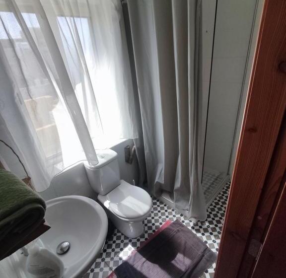 تختخواب و صبحانه Dhara House Malta