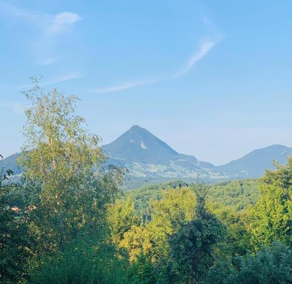 تختخواب و صبحانه Ti