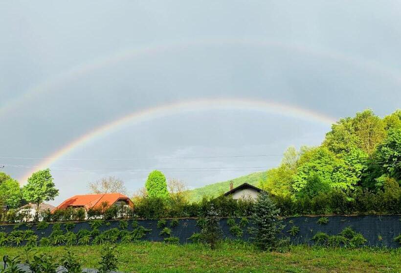 تختخواب و صبحانه Ti