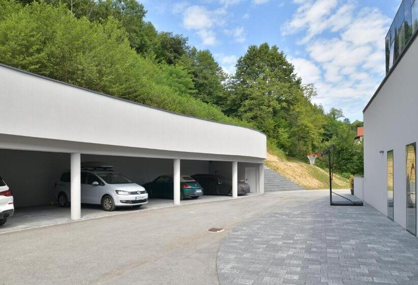 تختخواب و صبحانه Ti