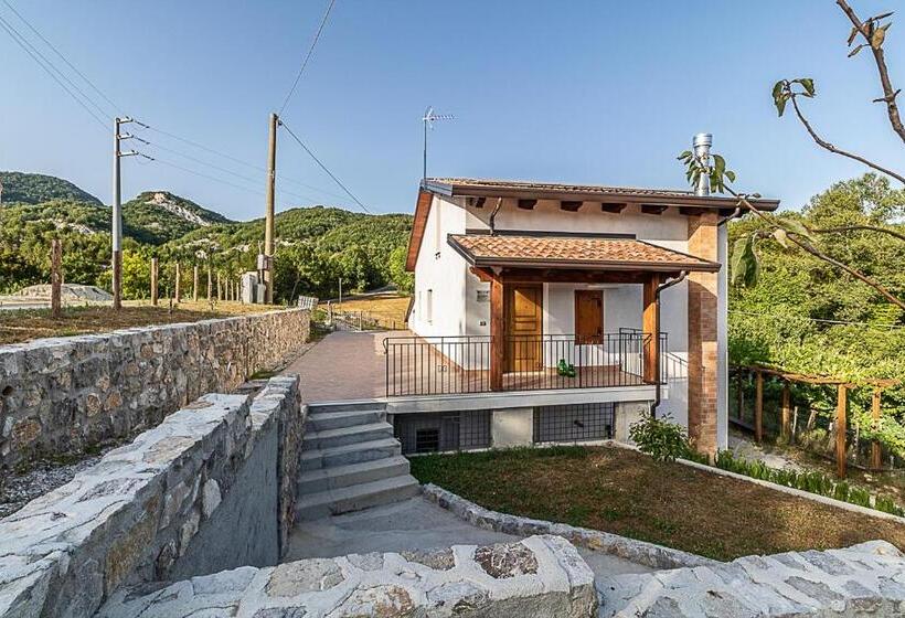 Отель Agriturismo Casal D Acqua Bianca