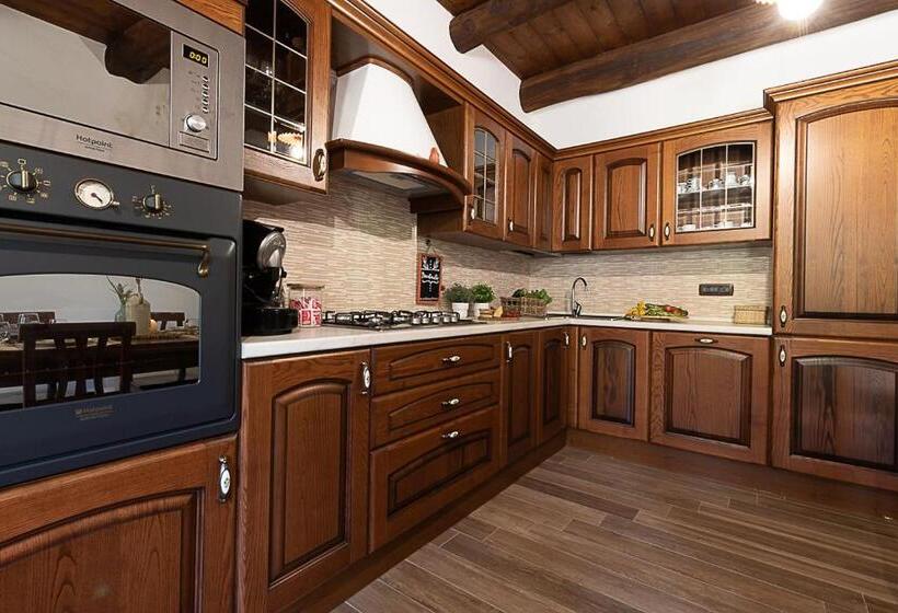 Отель Agriturismo Casal D Acqua Bianca