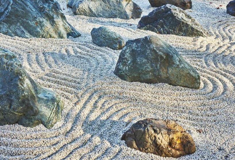 فندق Indigo Inuyama Urakuen Garden, An Ihg