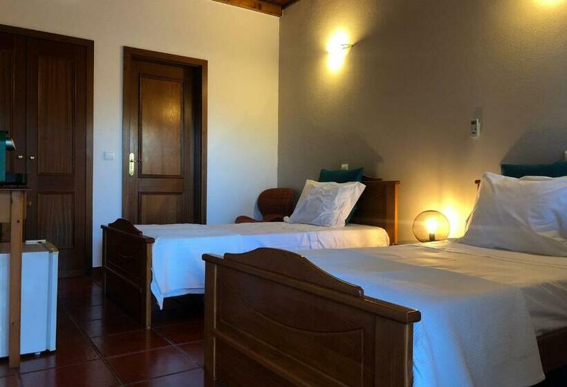 Отель Monte Além Tejo