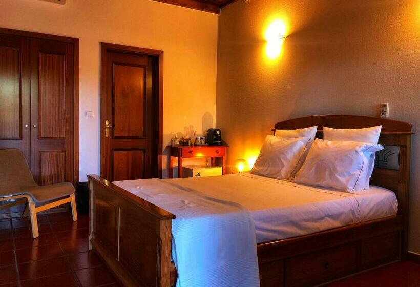 Отель Monte Além Tejo